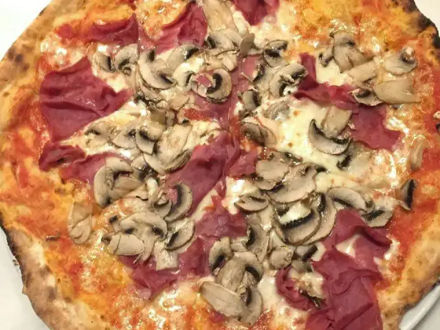 Pizzeria Il Pellicano'nin yemek ve ambiyans fotoğrafları 49