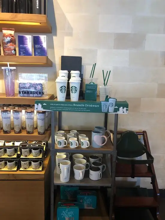 Gambar Makanan Starbucks Kuta Beachwalk 2 11