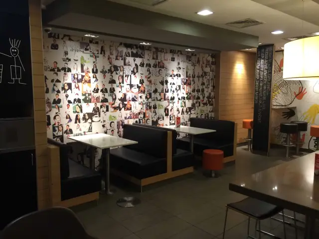 McDonald's'nin yemek ve ambiyans fotoğrafları 25