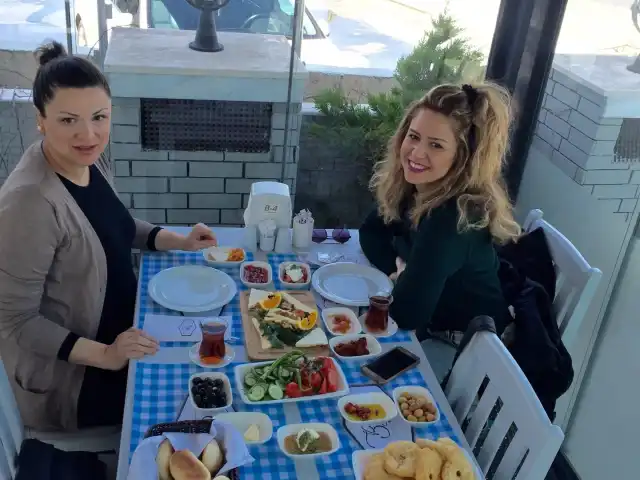 Bey's Balık & Kahvaltı Restaurant'nin yemek ve ambiyans fotoğrafları 15
