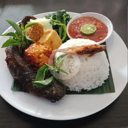 Gambar Makanan Nasi Tempong Penyetan Mbak Nur-Renon, Denpasar Selatan/Denpasar. 8