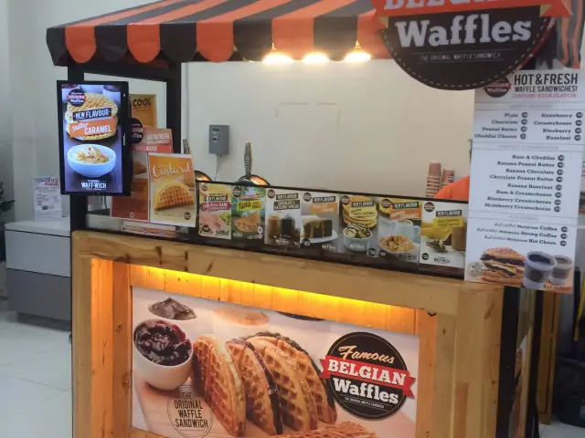 Famous Belgian Waffles Food Photo 4
