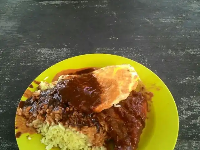 Nasi Lemak Royale Cawangan Hijau Kuning Food Photo 3