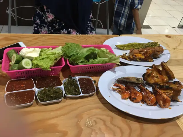 Gambar Makanan Warung Nasi Ampera 12