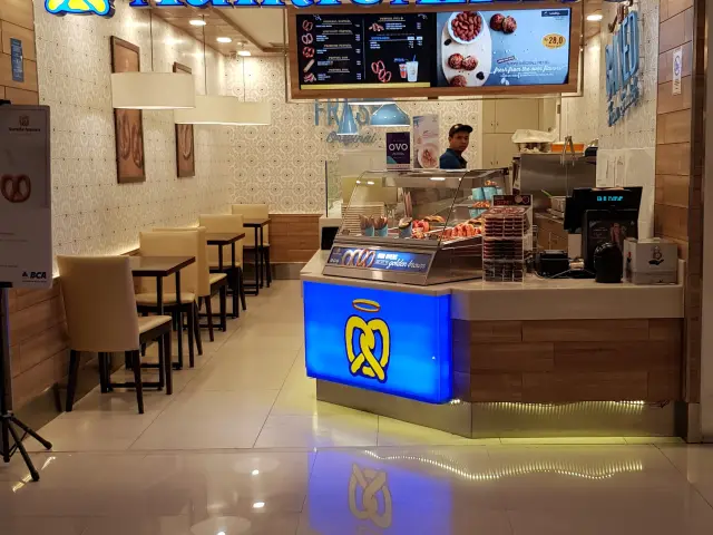 Gambar Makanan Auntie Anne's 13