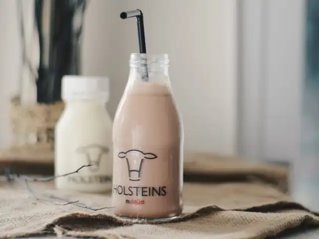 Gambar Makanan Holsteins Milk House 3