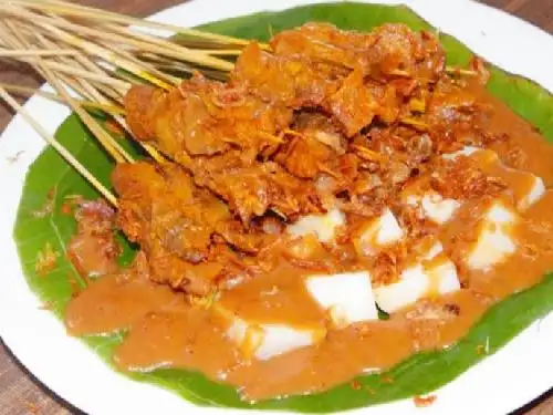 Sate, Soto Dan Ketupat Sayur Padang Sarai Sarumpun, Beji