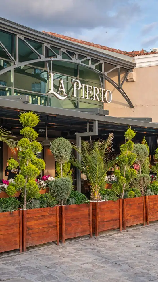 La Pierto Pub & Restaurant'nin yemek ve ambiyans fotoğrafları 64