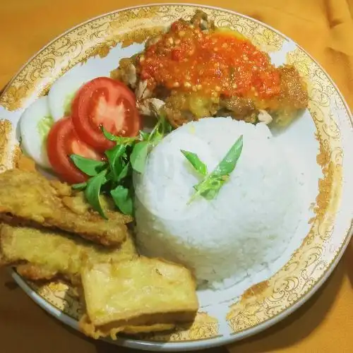 Gambar Makanan Ayam Bakar Ayam Geprek Raffa, Jl. Abubakar Lambogo 1 No 20 1