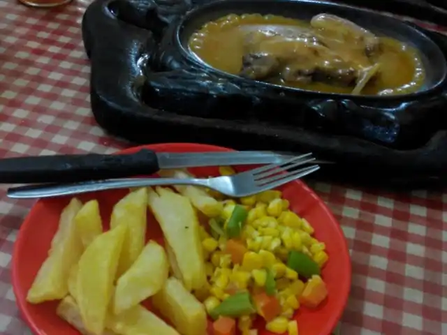 Gambar Makanan Rosemary Steak 6