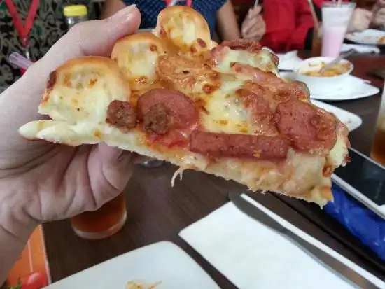 Gambar Makanan Pizza Hut Juanda 5