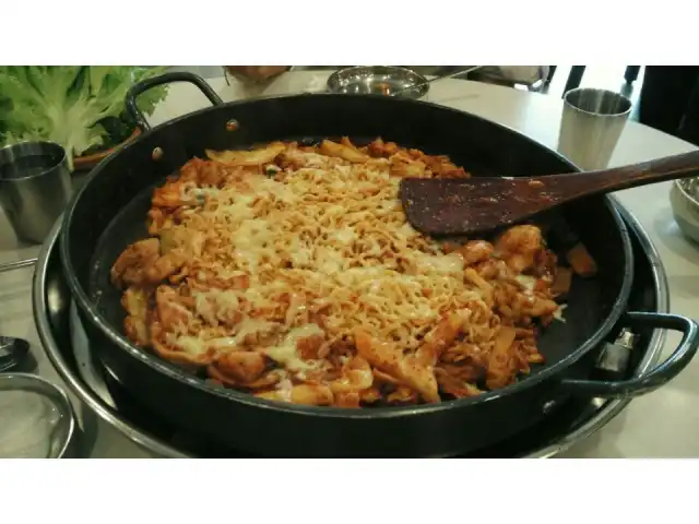 Daebak Dakgalbi Food Photo 8