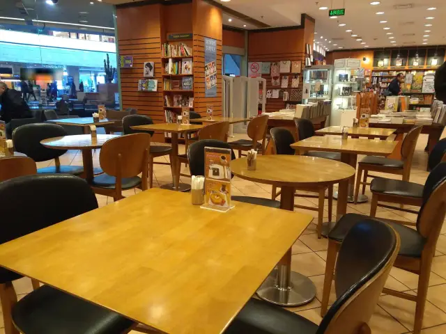 Remzi Kitabevi Cafe'nin yemek ve ambiyans fotoğrafları 2
