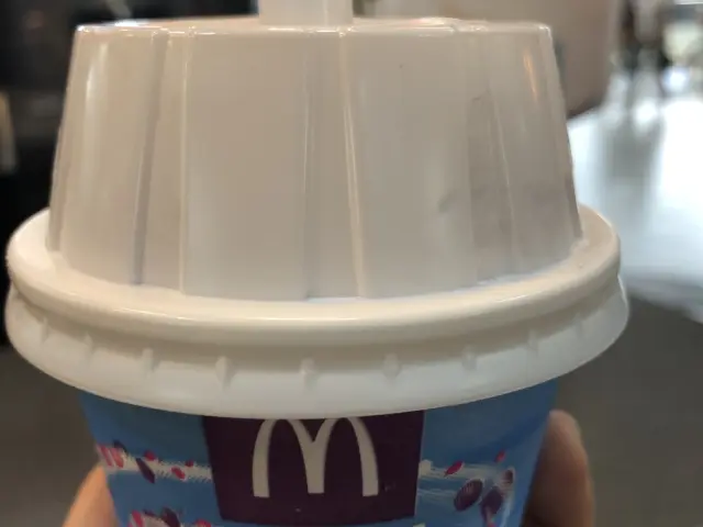 Gambar Makanan McDonald's Ice Cream 7