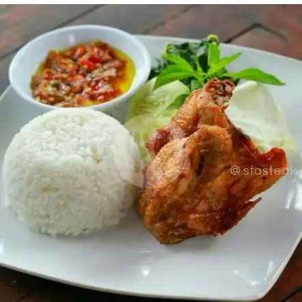 Gambar Makanan Ayam Goreng Rai Raka Teh Wina, Kp Babakan Cimasuk Rt03rw06 3
