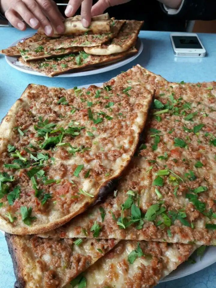 Kervan Etliekmek & Pide Salonu