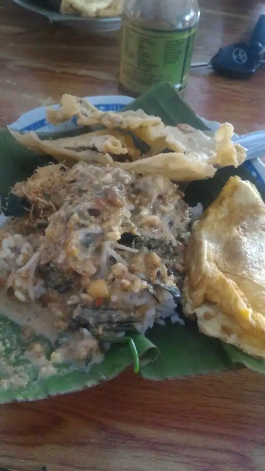 Gambar Makanan Pecel Madiun & Sambal Tumpang Hj. Sarkiyah 14