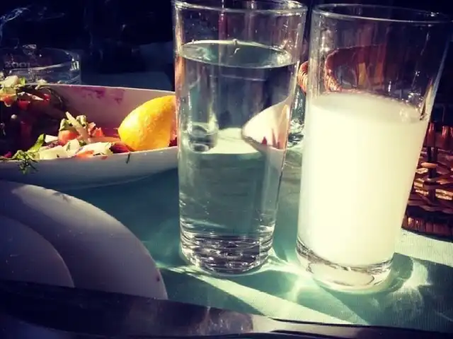 RAKI VE BALIK DA'nin yemek ve ambiyans fotoğrafları 9