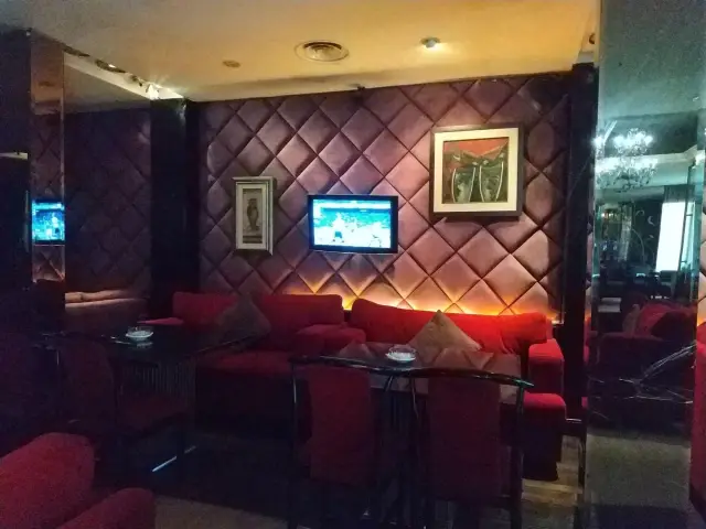 Gambar Makanan D'Consulate Lounge 4