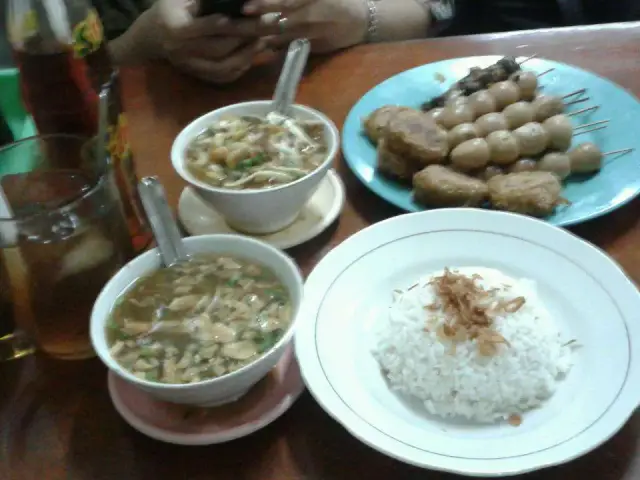 Gambar Makanan Soto Kudus Garuda 14