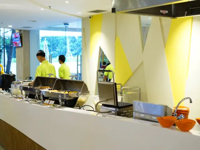 Gambar Makanan sTREATs Restaurant - Ibis Styles Bogor Raya 8