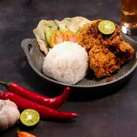 Gambar Makanan Gogo Fried Chicken & Go Mie Go, Singakerta 12