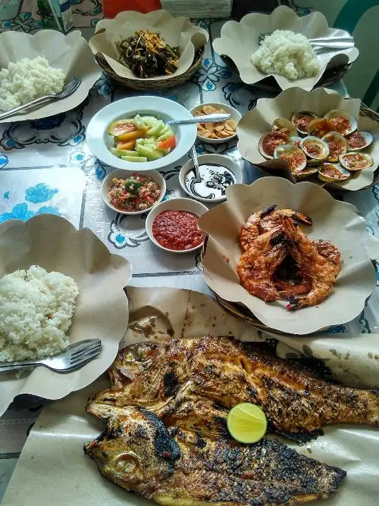 Gambar Makanan Warung Mami Ikan Bakar 8