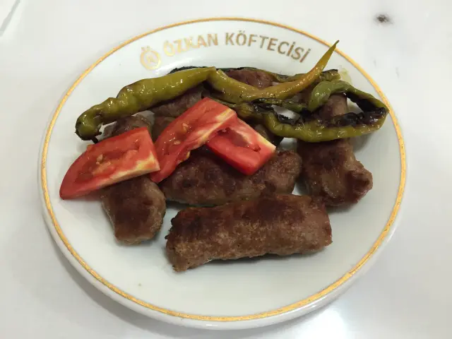 Tarihi Özkan Köftecisi'nin yemek ve ambiyans fotoğrafları 16