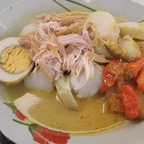 Gambar Makanan Lontong Opor Simbah, Janti 3