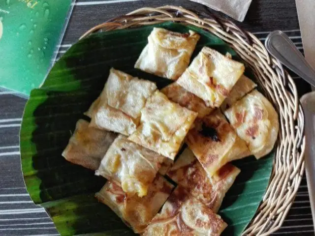 Banana Leaf Asian Cafe Food Photo 7