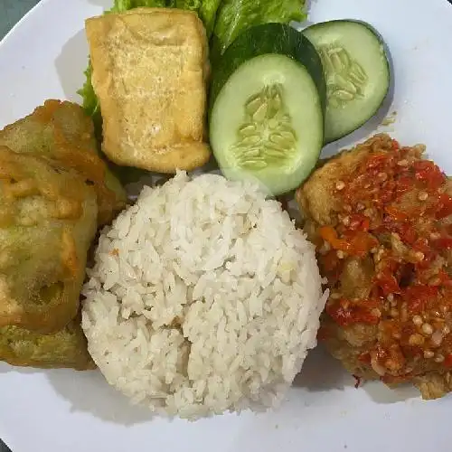 Gambar Makanan Ayam Geprek Lalapan Kartini, Danau Beratan 15