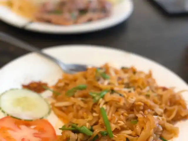 Aroi Thai Food Photo 1