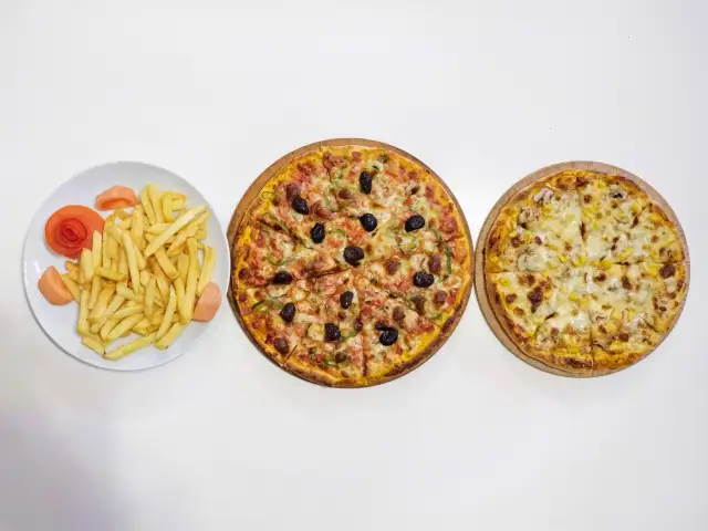 İrem Pizza'nin yemek ve ambiyans fotoğrafları 1