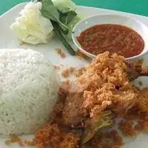 Gambar Makanan Ayam Penyet Sambal Ijo Ma'E, Kebon Jeruk 9