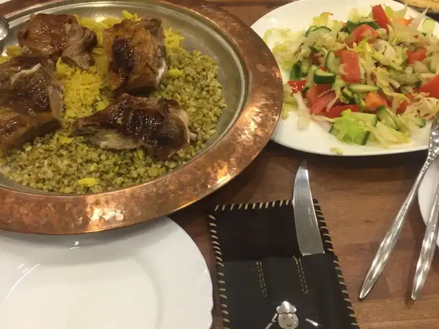 Lezzet Kuzu Çevirme'nin yemek ve ambiyans fotoğrafları 16