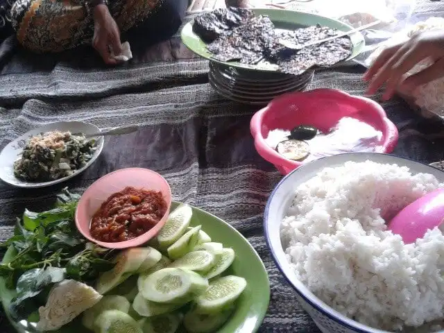 Gambar Makanan Ikan Bakar SUMBER REJEKI Talang Agung 9