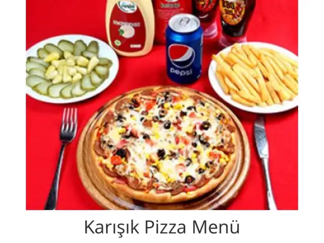 Kırmızı Pizza'nin yemek ve ambiyans fotoğrafları 11
