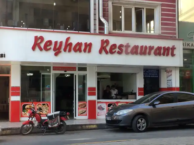 Reyhan Restaurant'nin yemek ve ambiyans fotoğrafları 19