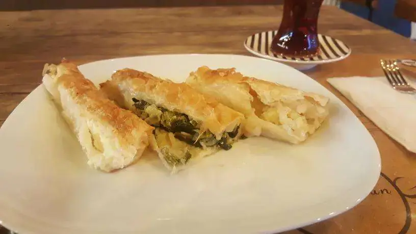 Balič Boşnak Böreği & Cafe'nin yemek ve ambiyans fotoğrafları 9