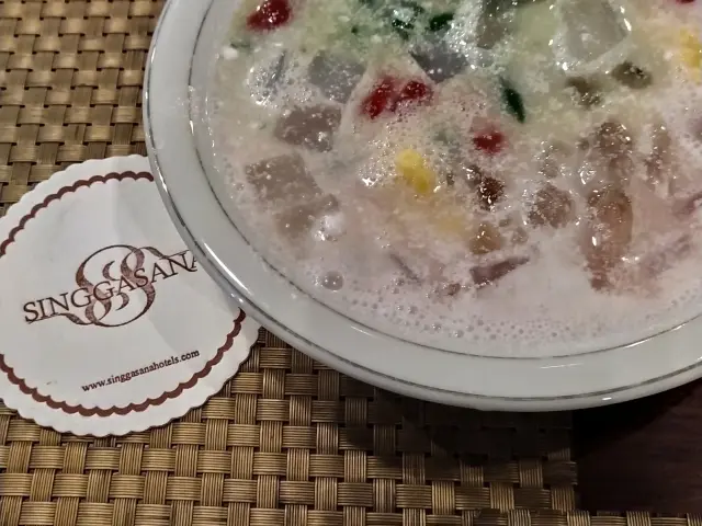 Gambar Makanan Dharmawangsa Restaurant - Singgasana Hotel Surabaya 2