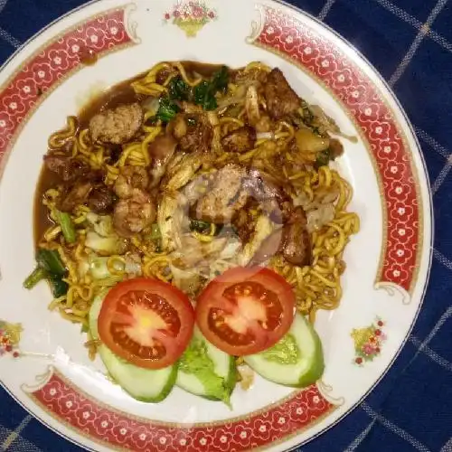 Gambar Makanan NASI GORENG PECEL LELE LAKA LAKA  10