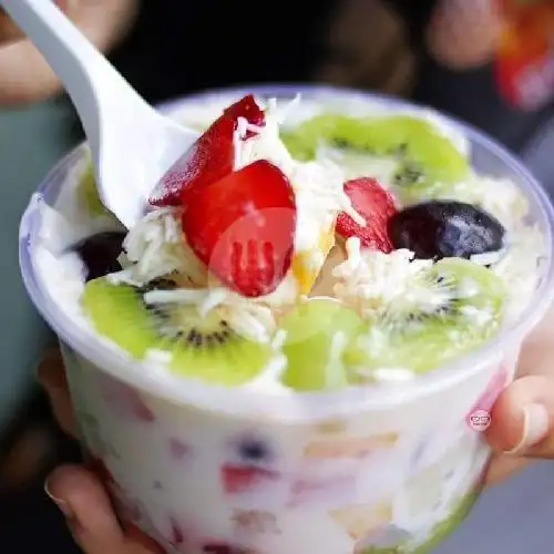 Gambar Makanan Salad Buah Ibu Deshy, Ampenan 5