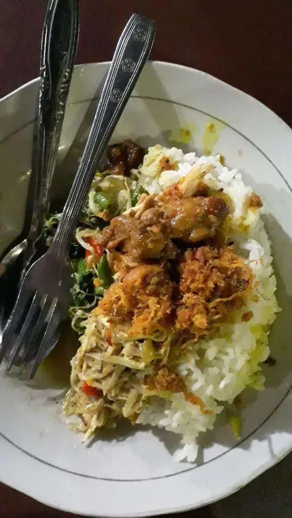 Gambar Makanan Nasi Bali Men Tinggen 12
