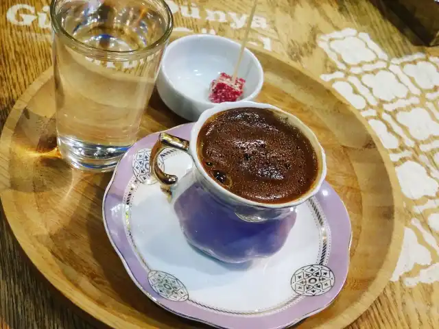 Elmira Cafe Çengelköy'nin yemek ve ambiyans fotoğrafları 11