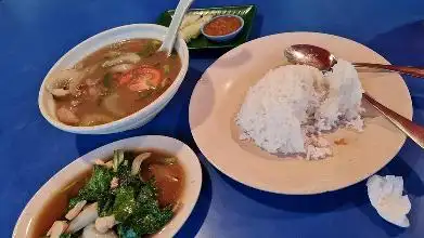 Aliza Tomyam