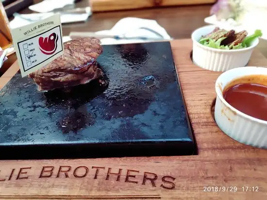 Gambar Makanan Willie Brothers Steakhouse 20