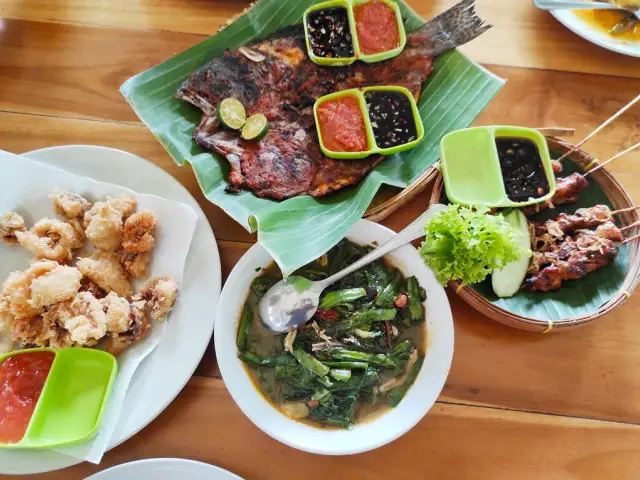 Gambar Makanan Rumah Makan Kebun Pondok Punokawan 3