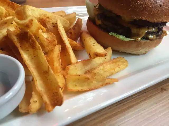 Mm&g's Burger'nin yemek ve ambiyans fotoğrafları 31