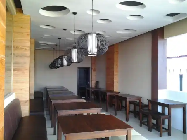 Gambar Makanan Senayan Resto and Bakery 14