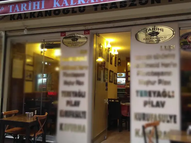 Tarihi Kalkanoğlu Pilavcısı'nin yemek ve ambiyans fotoğrafları 3